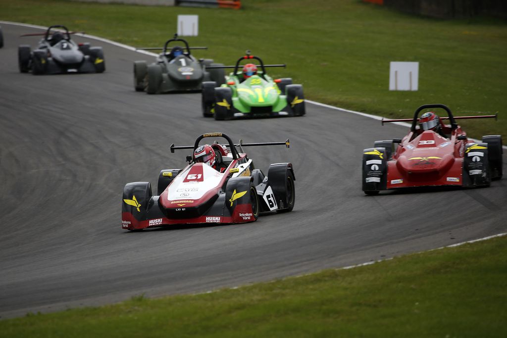 Ligeværdige kampe da Aquila Formel 1000 besøgte Västkustloppet
(Foto: Bengt-Åce Gustavsson - racefoto.se)